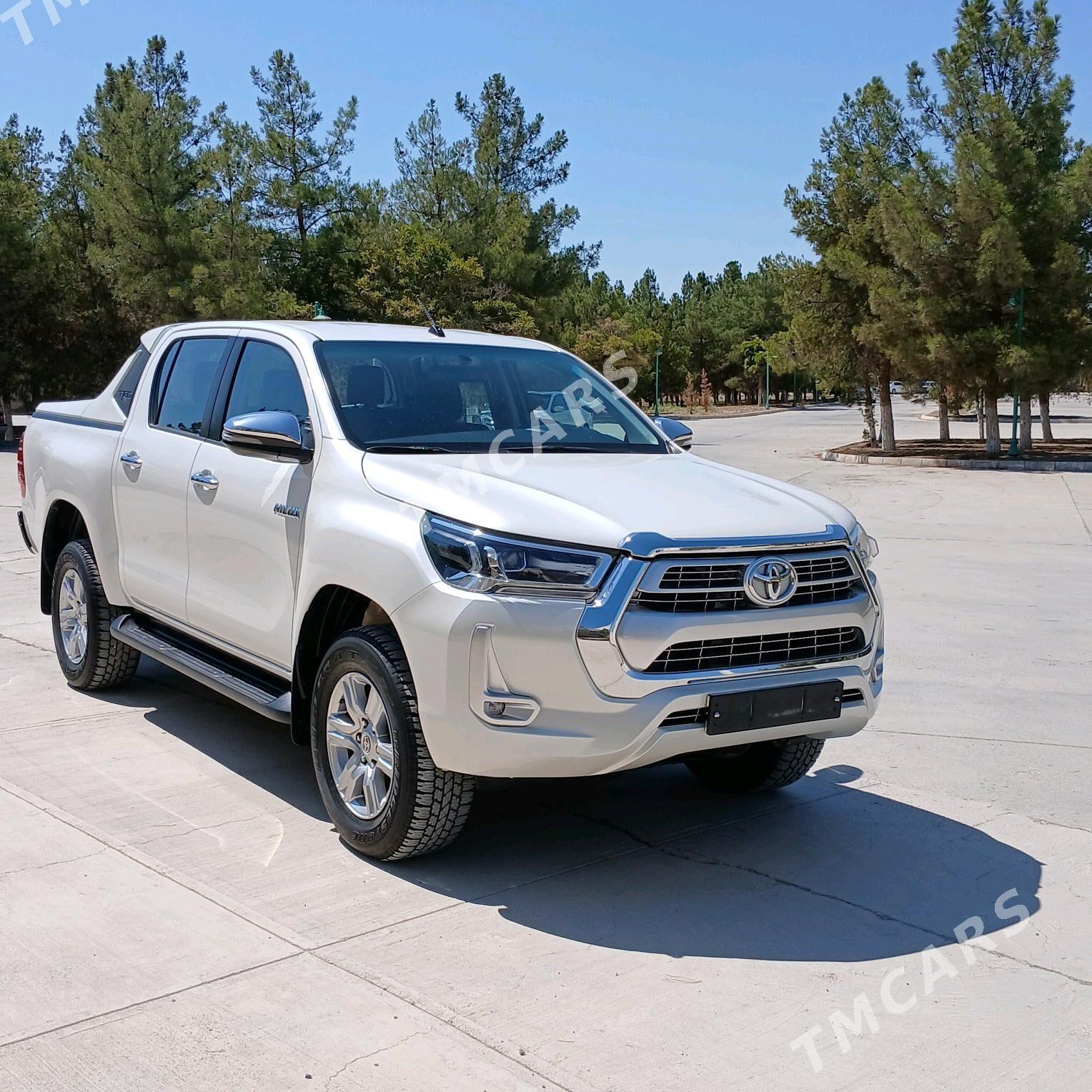 Toyota Hilux 2021 - 585 000 TMT - Гёкдепе - img 3