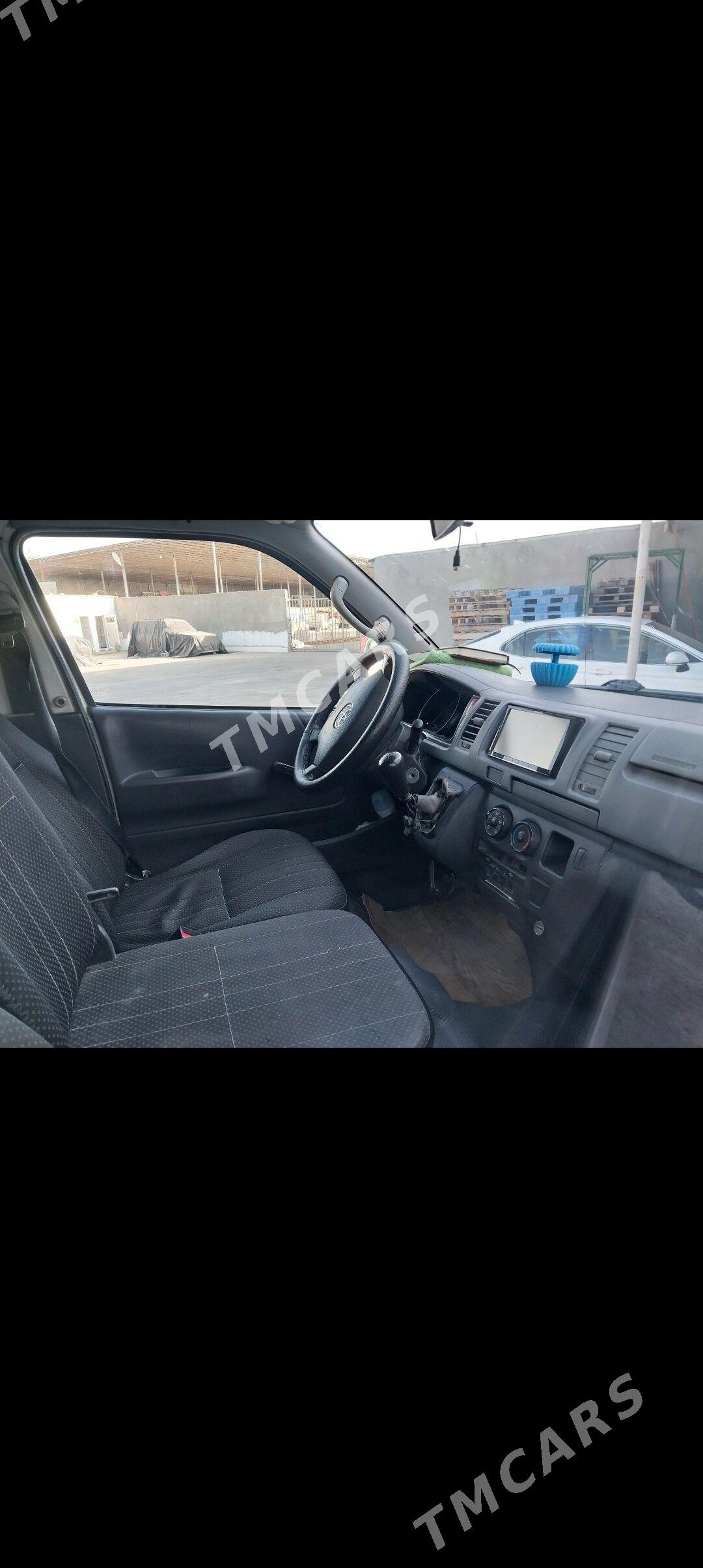 Toyota Hiace 2012 - 300 000 TMT - Ашхабад - img 7