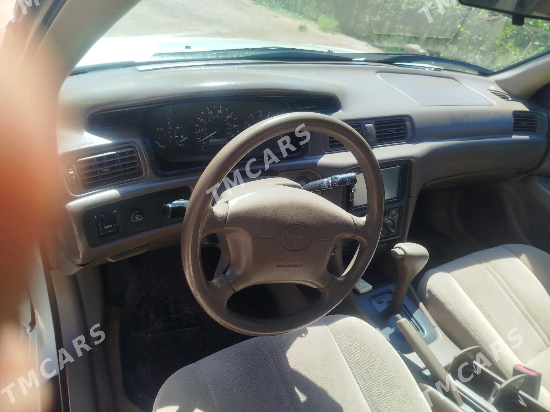 Toyota Camry 2000 - 138 000 TMT - Boldumsaz - img 4