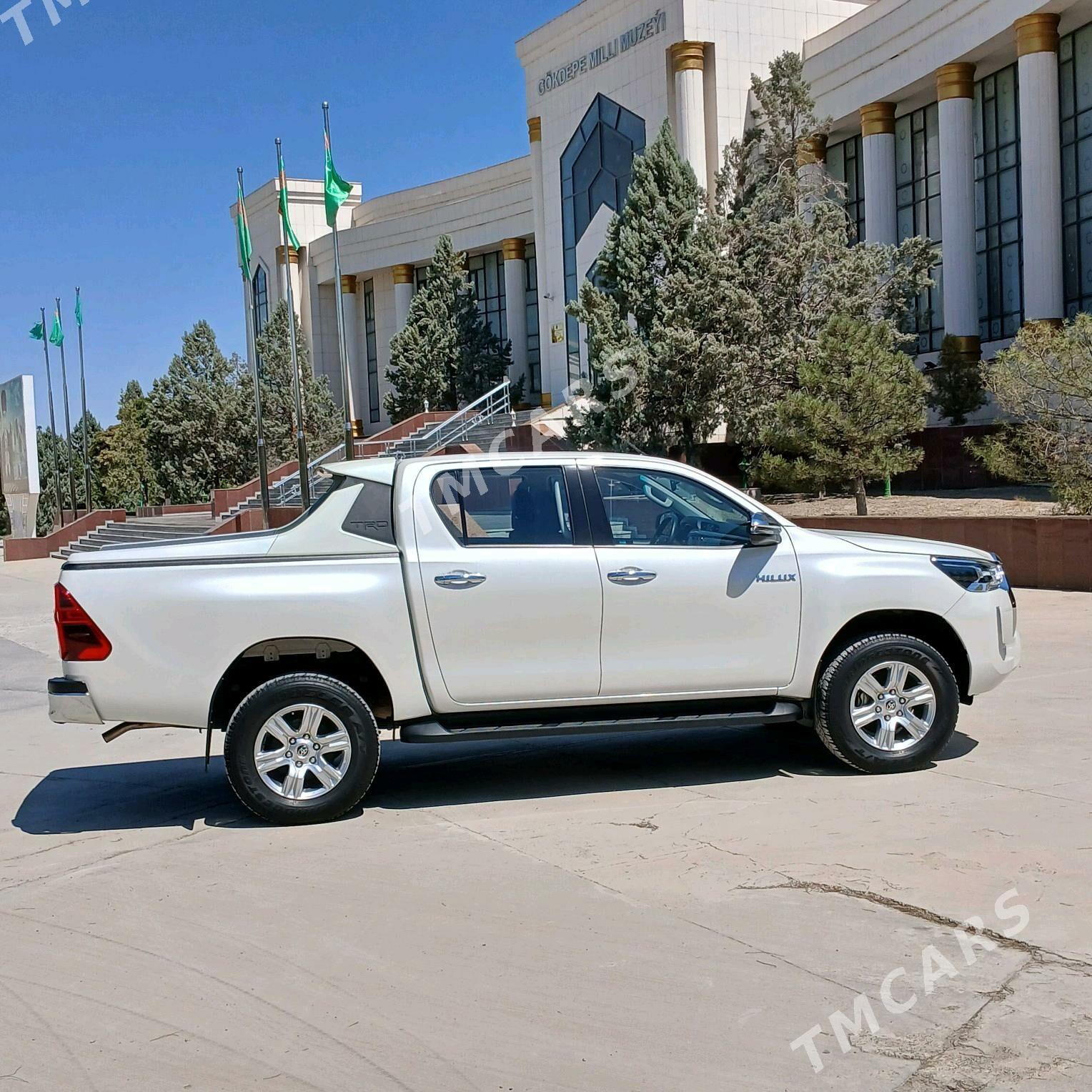 Toyota Hilux 2021 - 585 000 TMT - Гёкдепе - img 9