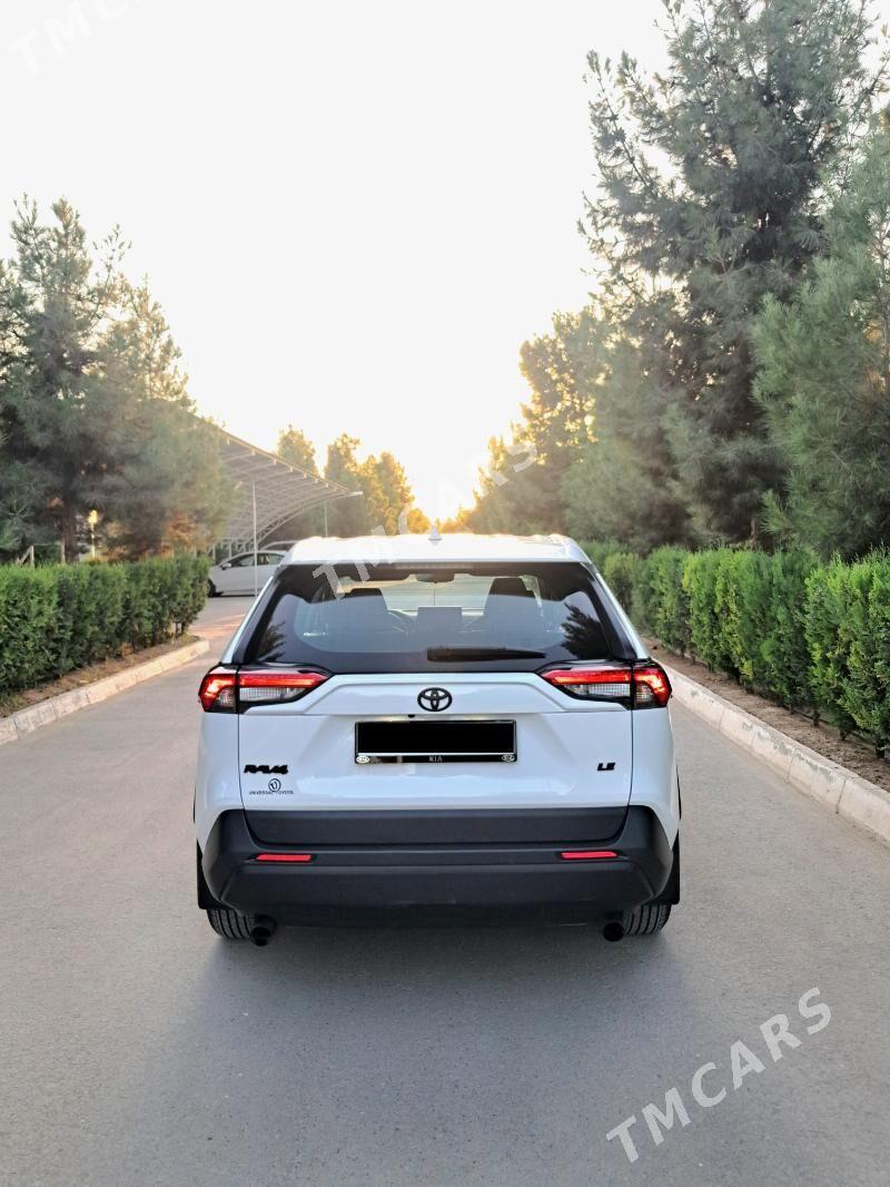 Toyota RAV4 2022 - 370 000 TMT - Бузмеин ГРЭС - img 4