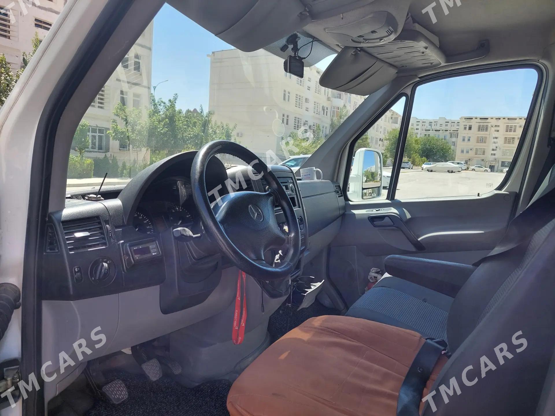 Mercedes-Benz Sprinter 2011 - 280 000 TMT - Aşgabat - img 3