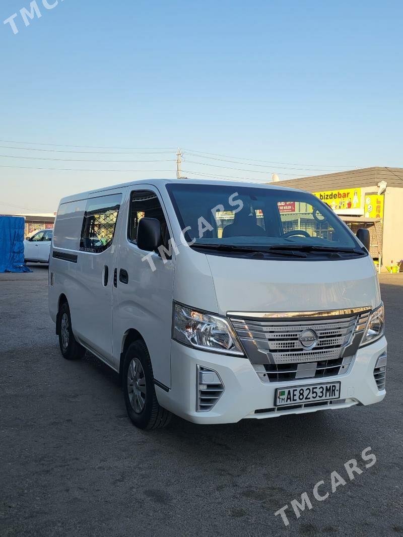 Nissan Urvan 2023 - 400 000 TMT - Mary - img 4
