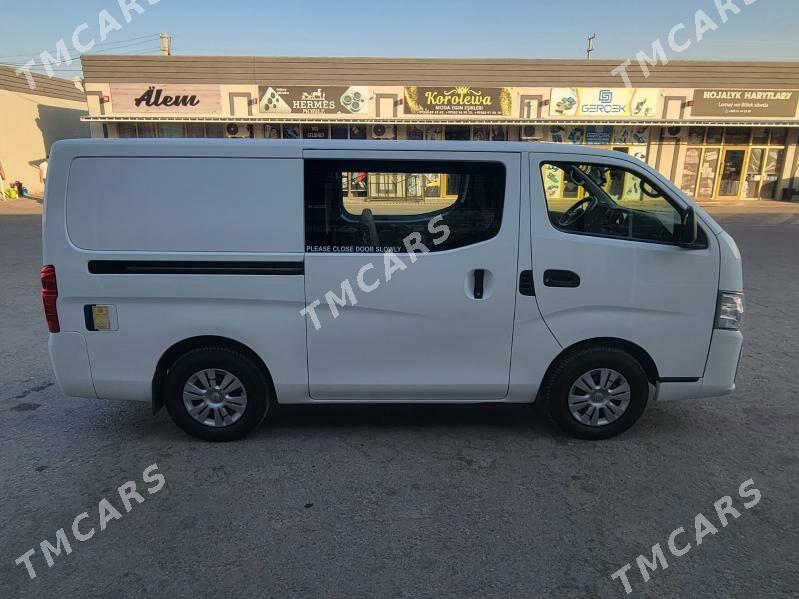 Nissan Urvan 2023 - 400 000 TMT - Mary - img 6
