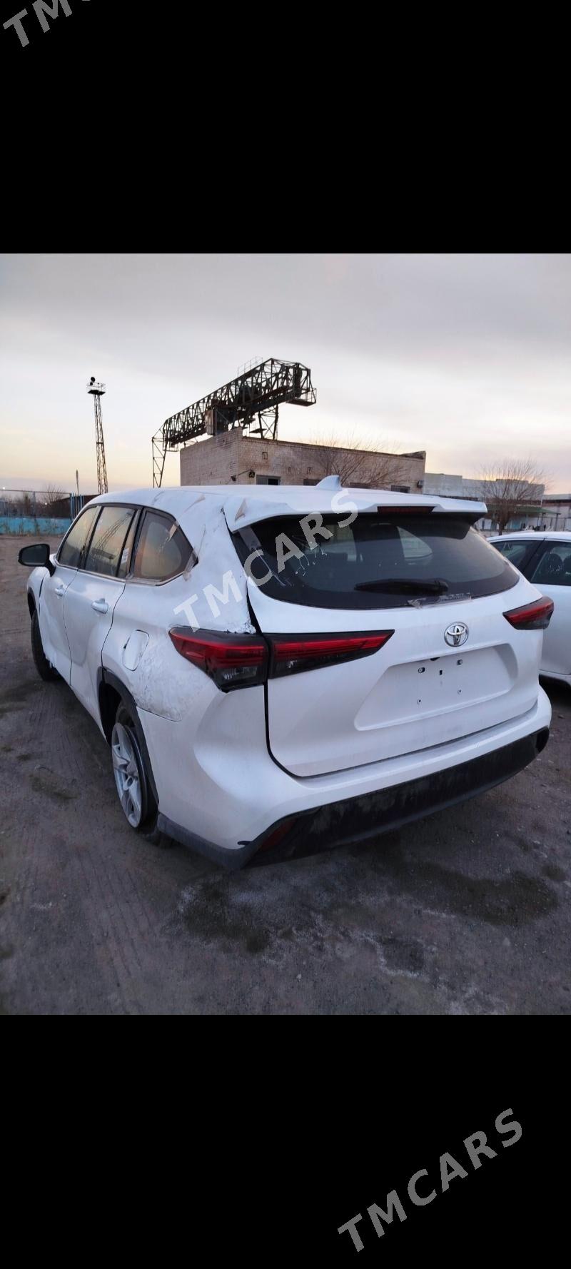 Toyota Highlander 2022 - 460 000 TMT - Baýramaly - img 6