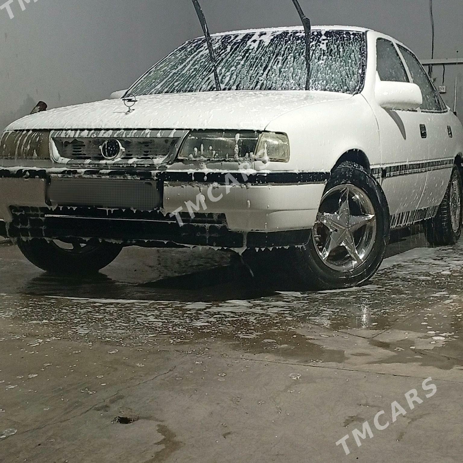 Opel Vectra 1991 - 29 000 TMT - Murgap - img 1