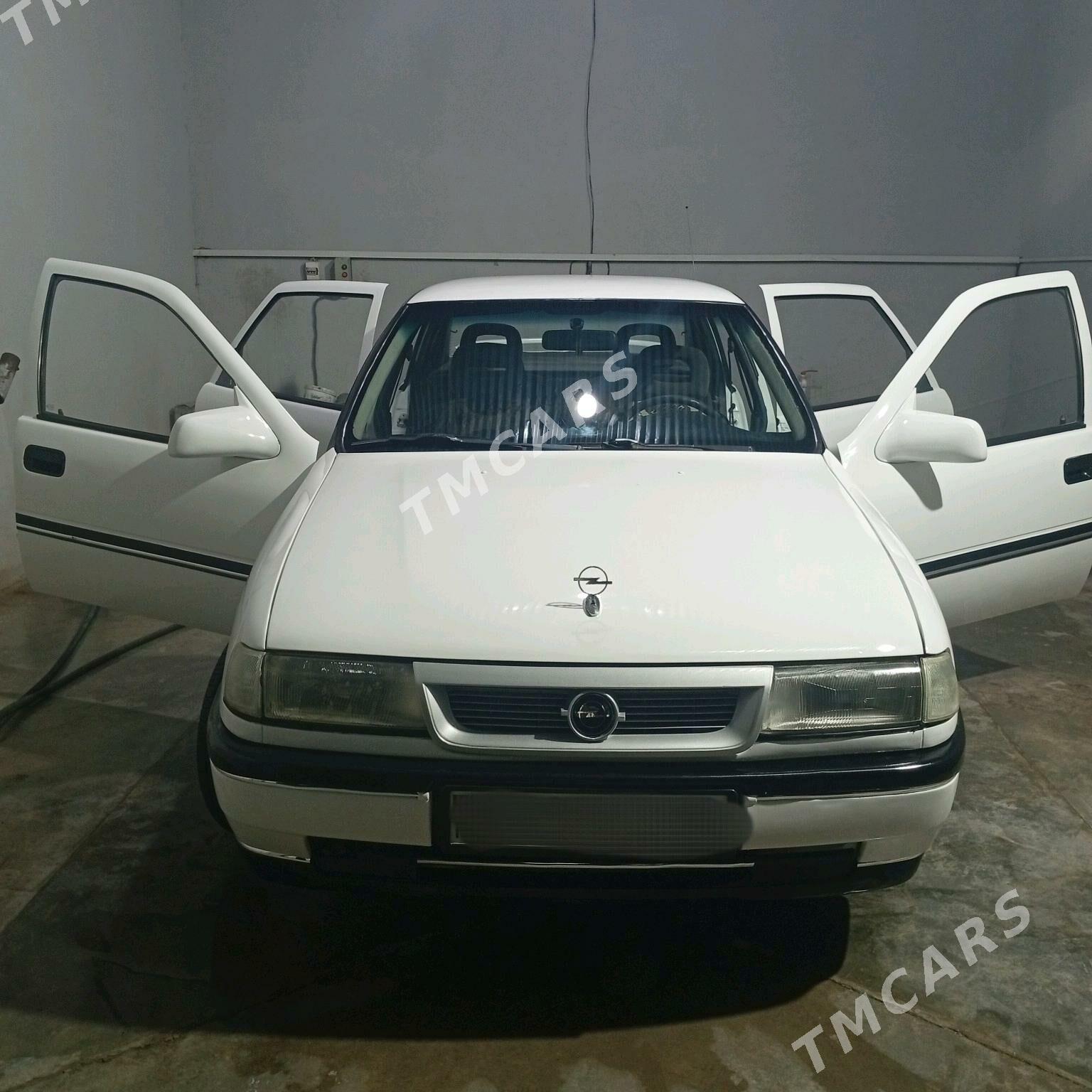 Opel Vectra 1991 - 29 000 TMT - Murgap - img 5
