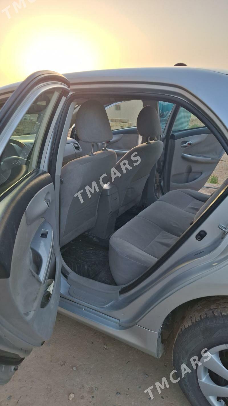 Toyota Corolla 2011 - 150 000 TMT - Гороглы (Тагта) - img 9