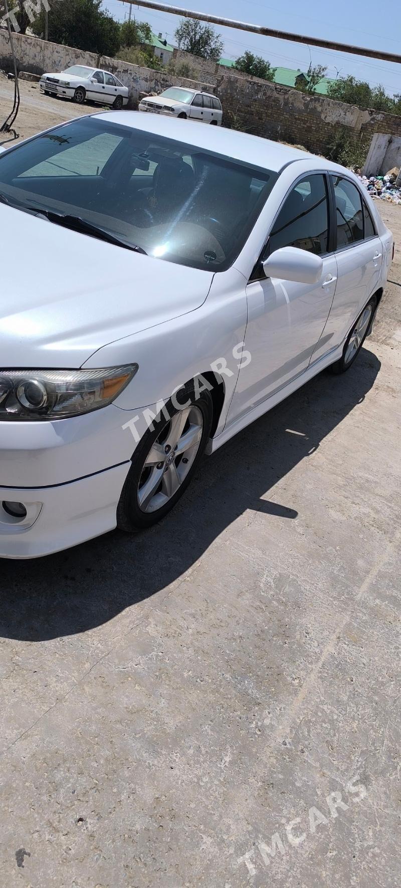 Toyota Camry 2010 - 200 000 TMT - Туркменабат - img 2
