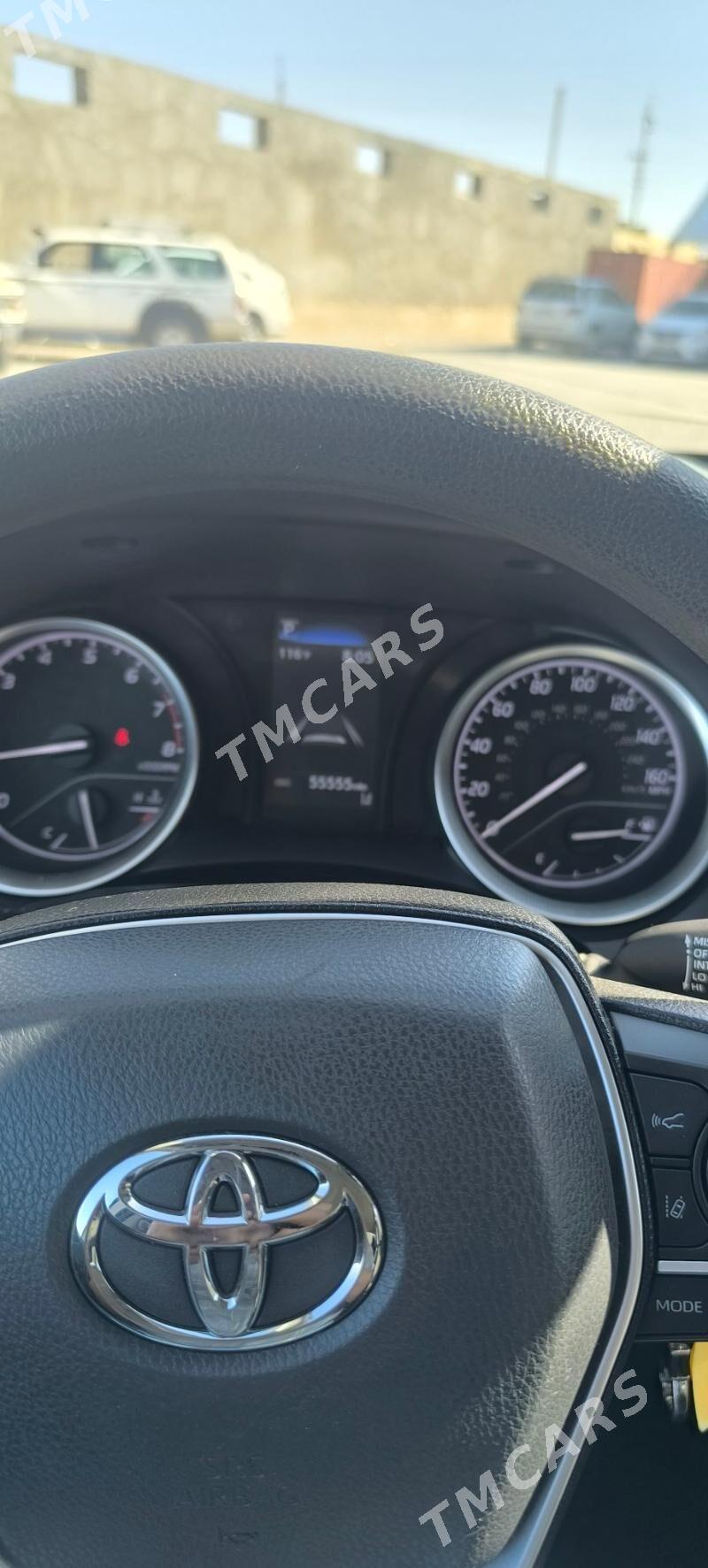 Toyota Camry 2021 - 330 000 TMT - Мары - img 5