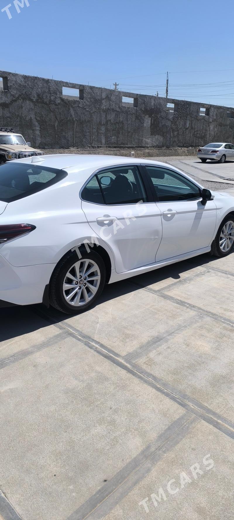 Toyota Camry 2021 - 330 000 TMT - Мары - img 9