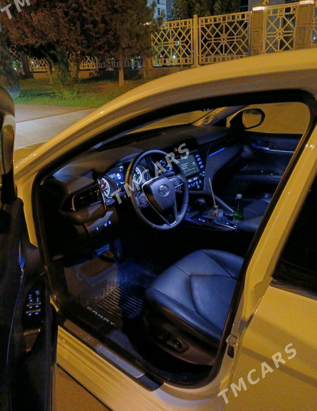 Toyota Camry 2020 - 550 000 TMT - Ашхабад - img 4