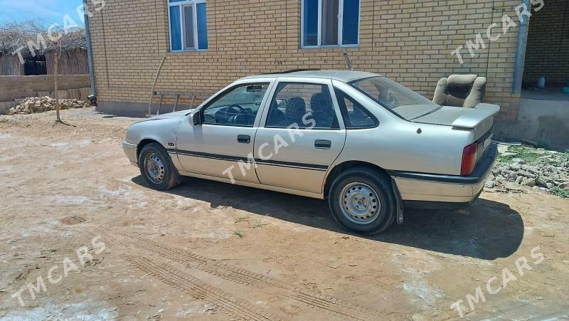 Opel Vectra 1990 - 22 000 TMT - Mary - img 3