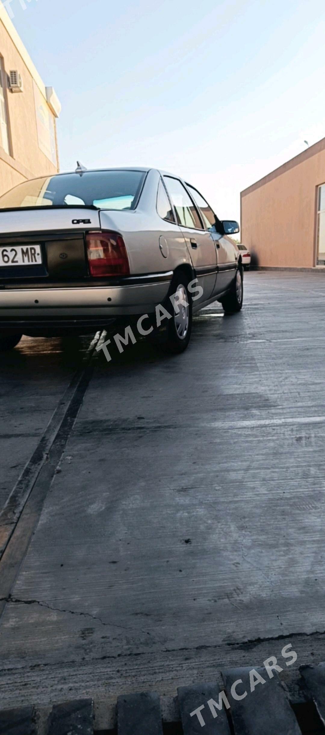 Opel Vectra 1991 - 33 000 TMT - Mary - img 4
