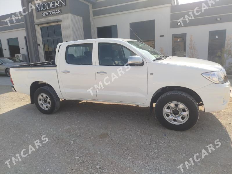 Toyota Hilux 2010 - 200 000 TMT - Esenguly - img 3