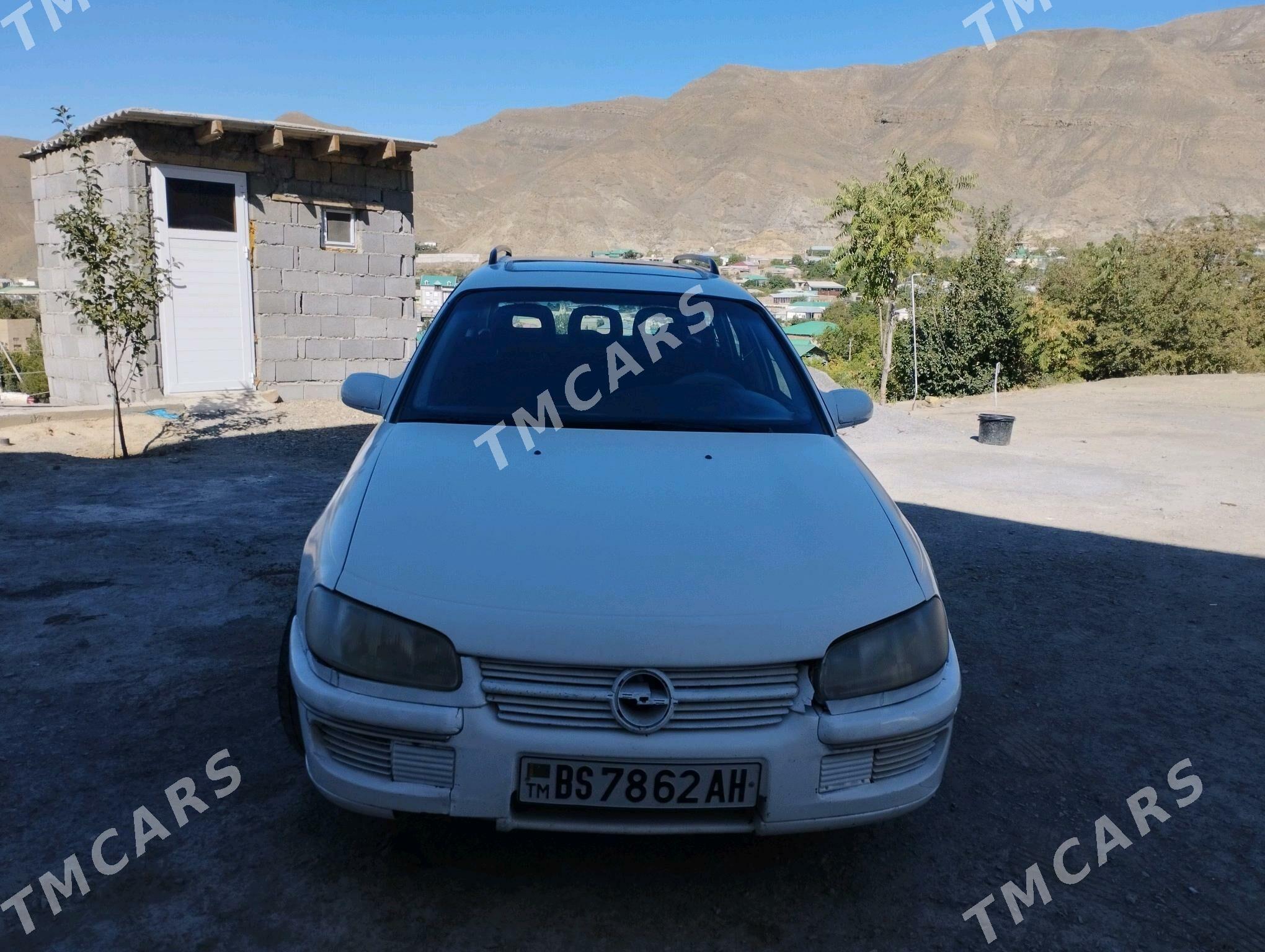 Opel Omega 1996 - 25 000 TMT - Bäherden - img 4