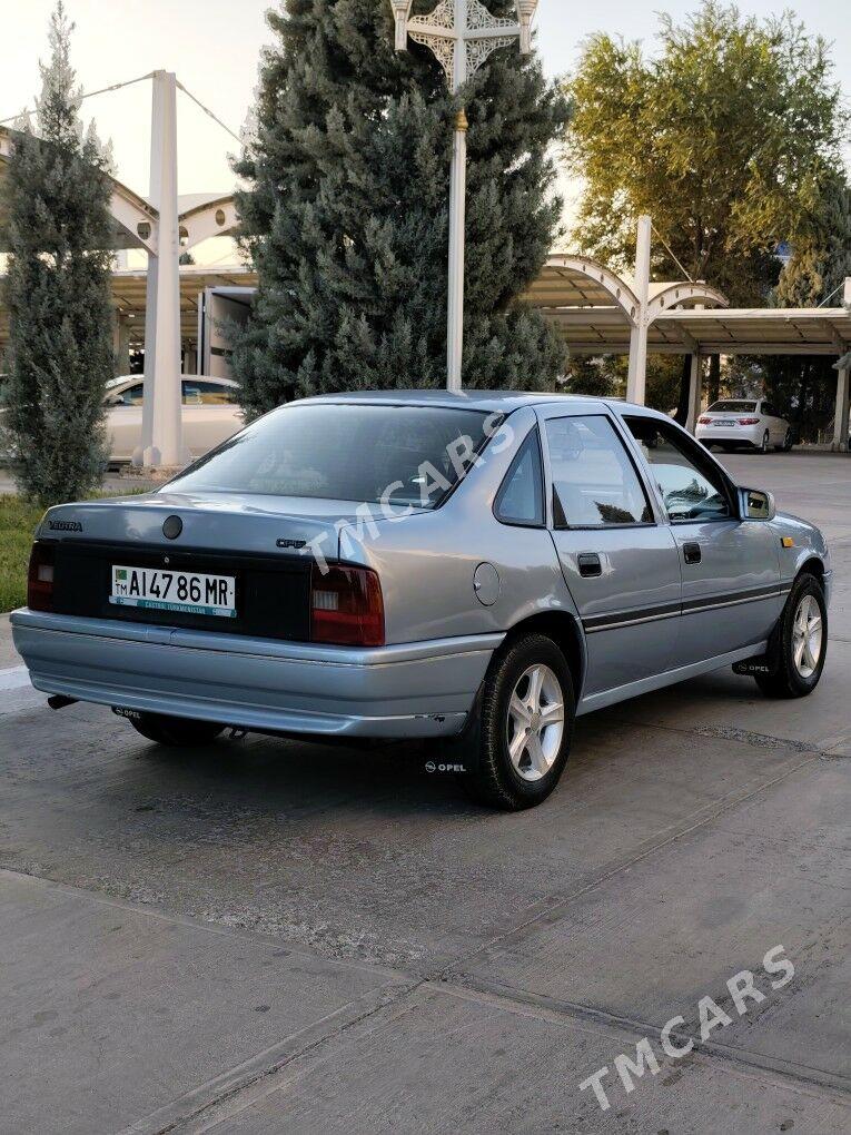 Opel Vectra 1990 - 35 000 TMT - Mary - img 8