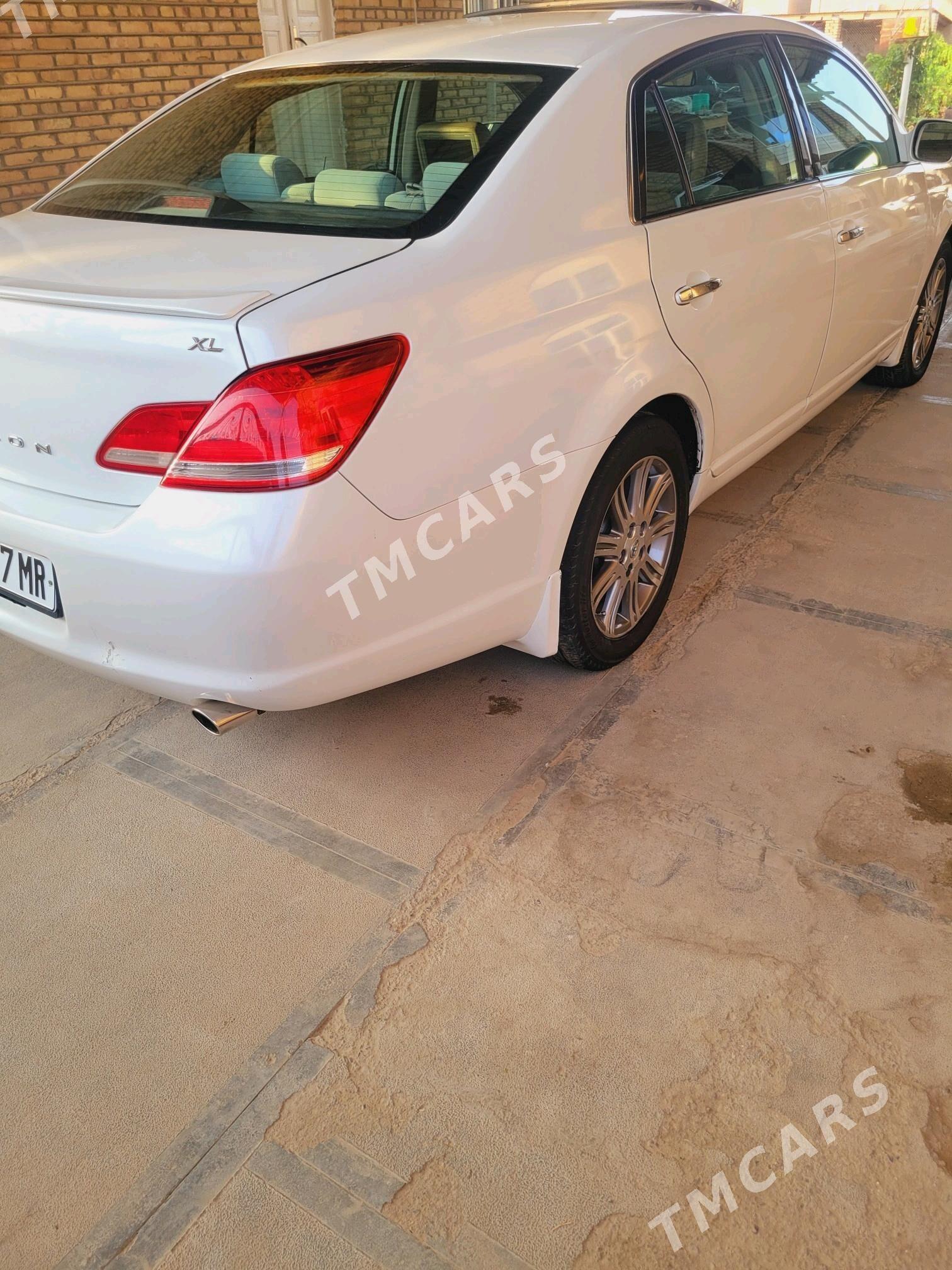 Toyota Avalon 2006 - 128 000 TMT - Mary - img 8