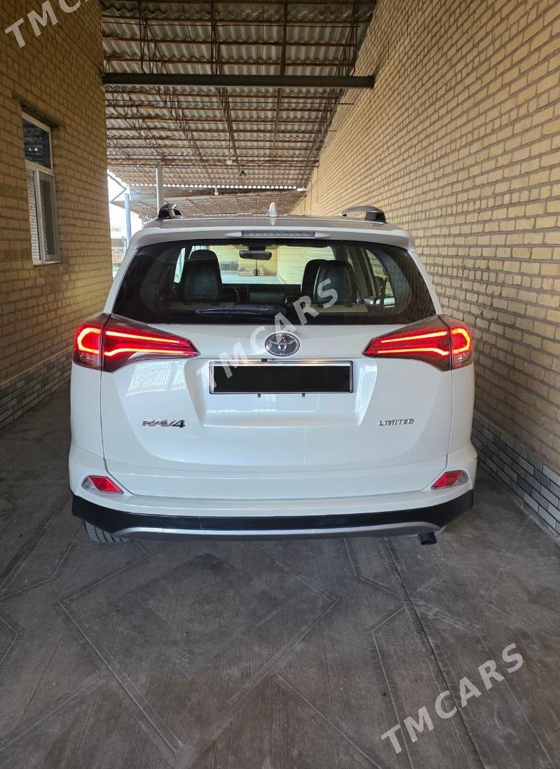 Toyota RAV4 2018 - 350 000 TMT - Çärjew - img 6
