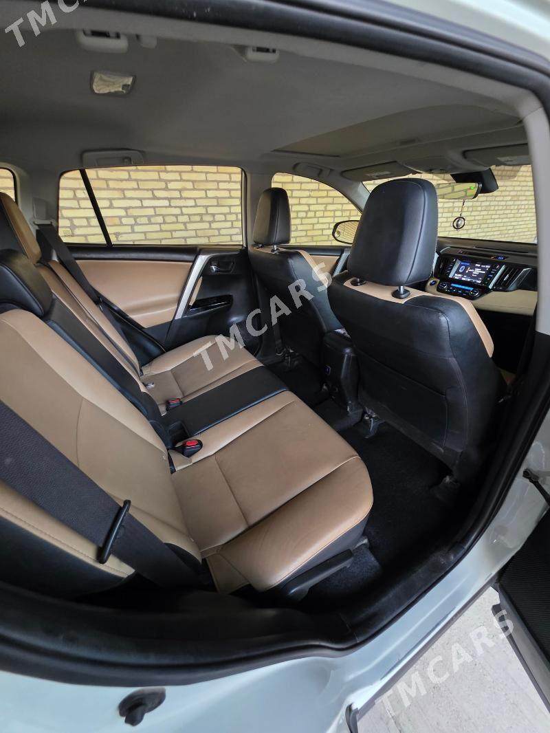 Toyota RAV4 2018 - 350 000 TMT - Çärjew - img 10
