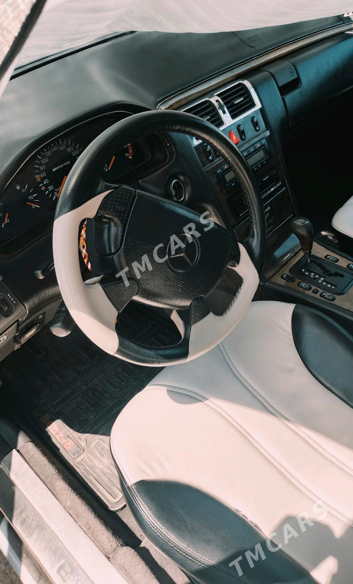 Mercedes-Benz E500 1998 - 130 000 TMT - Анев - img 8