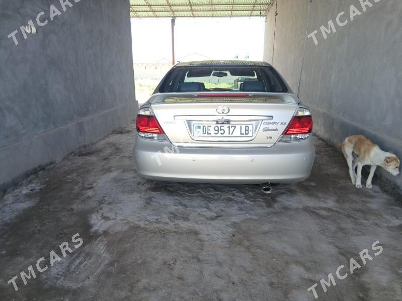 Toyota Camry 2002 - 230 000 TMT - Halaç - img 6