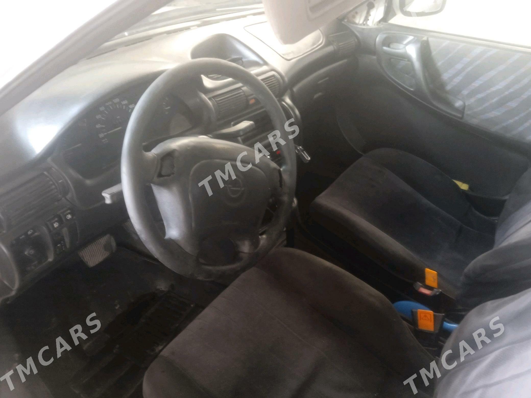 Opel Astra 1995 - 35 000 TMT - Халач - img 5