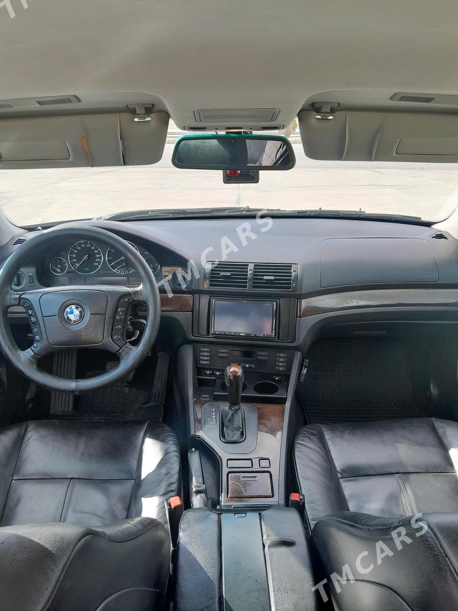 BMW E39 2002 - 130 000 TMT - Балканабат - img 9
