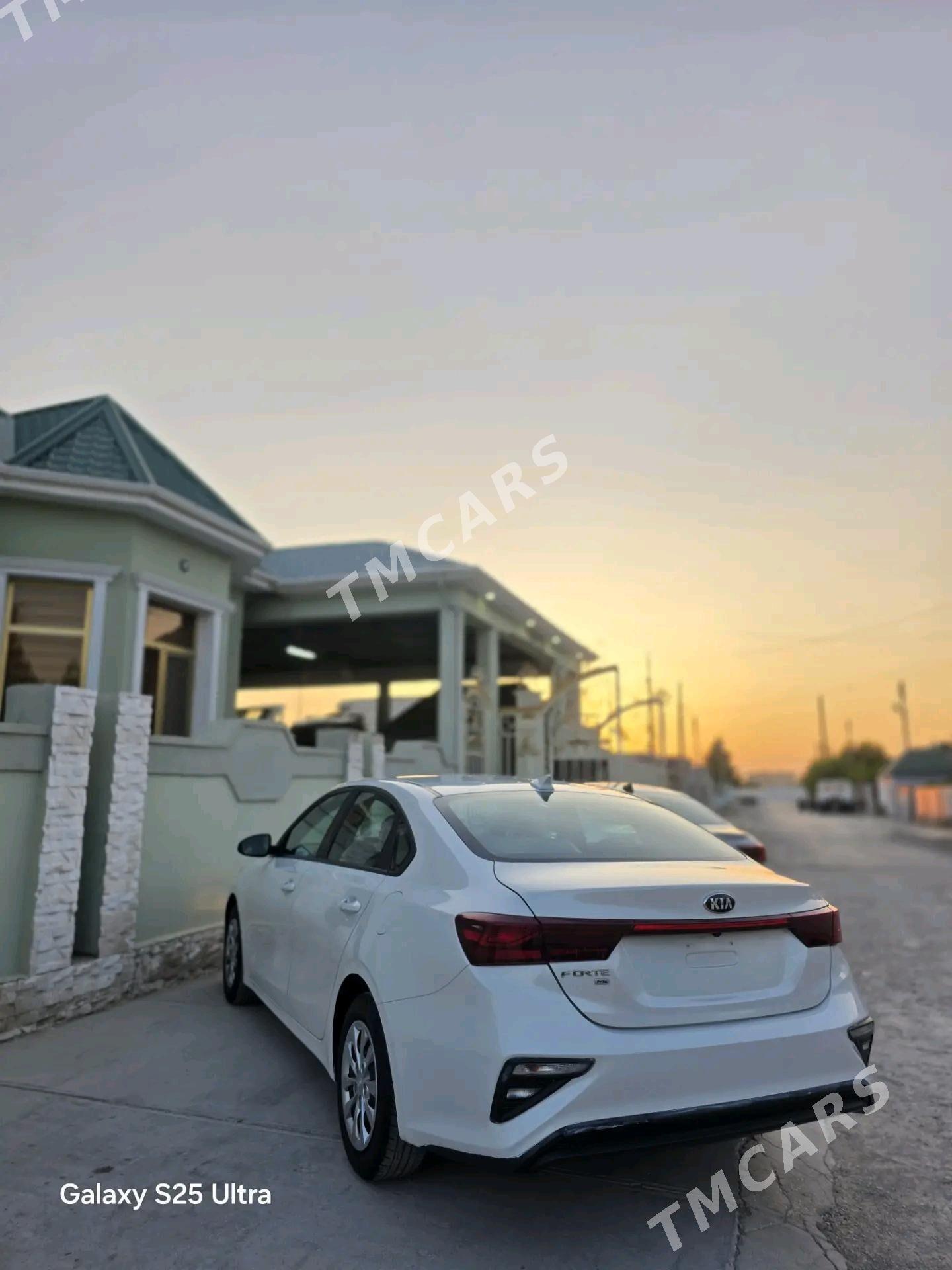 Kia Forte 2021 - 220 000 TMT - Балканабат - img 5