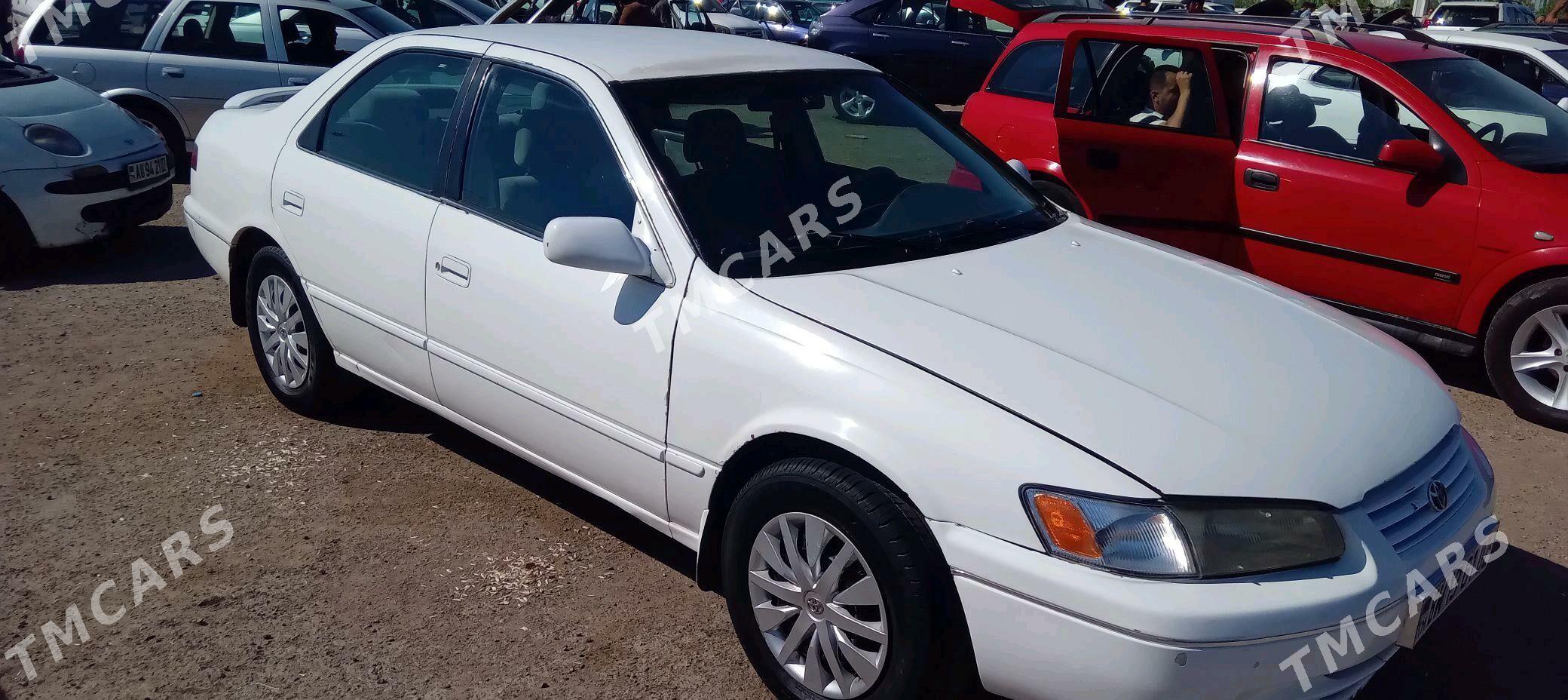 Toyota Camry 1998 - 100 000 TMT - Губадаг - img 2