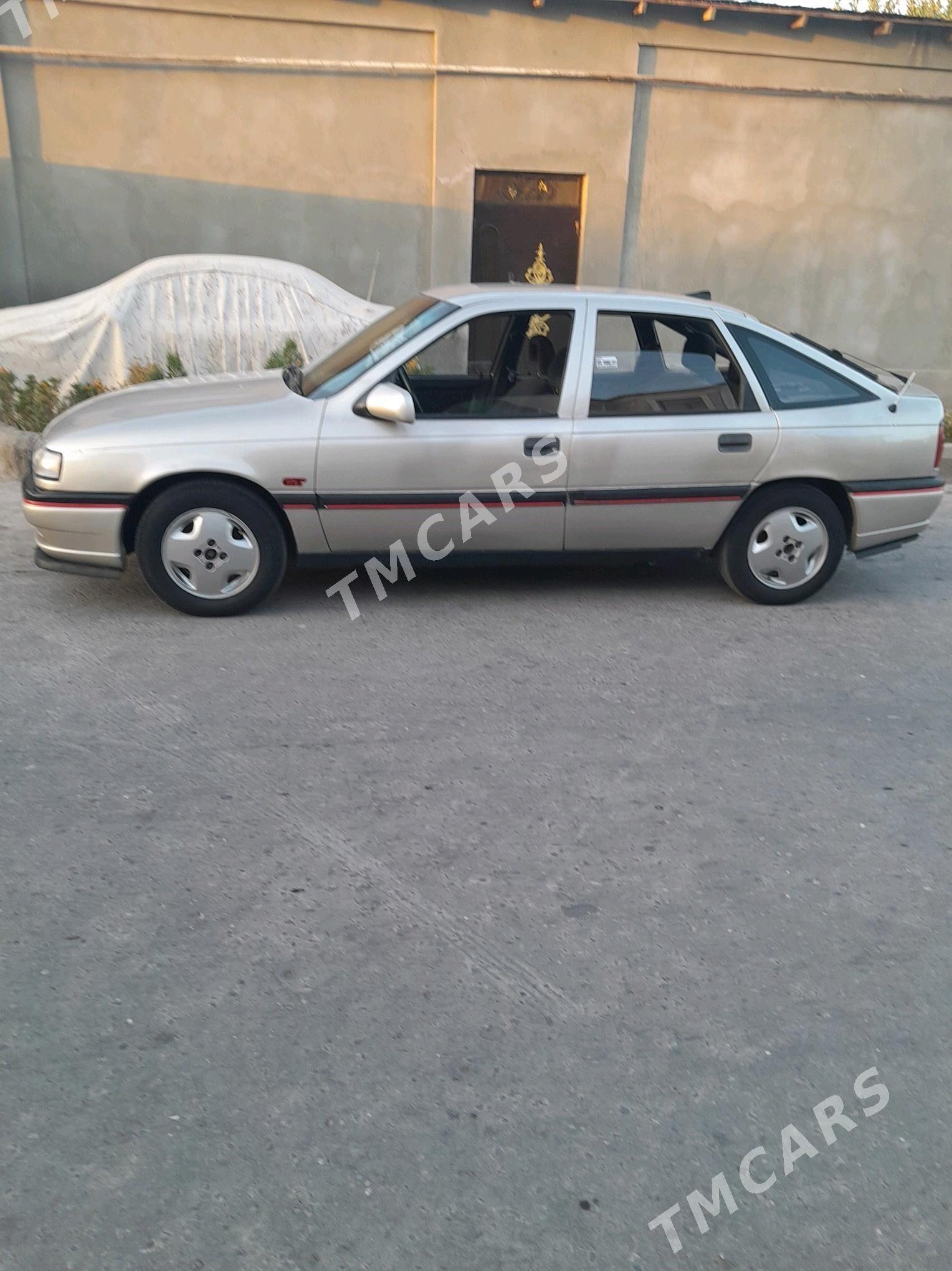 Opel Vectra 1992 - 35 000 TMT - Дашогуз - img 8