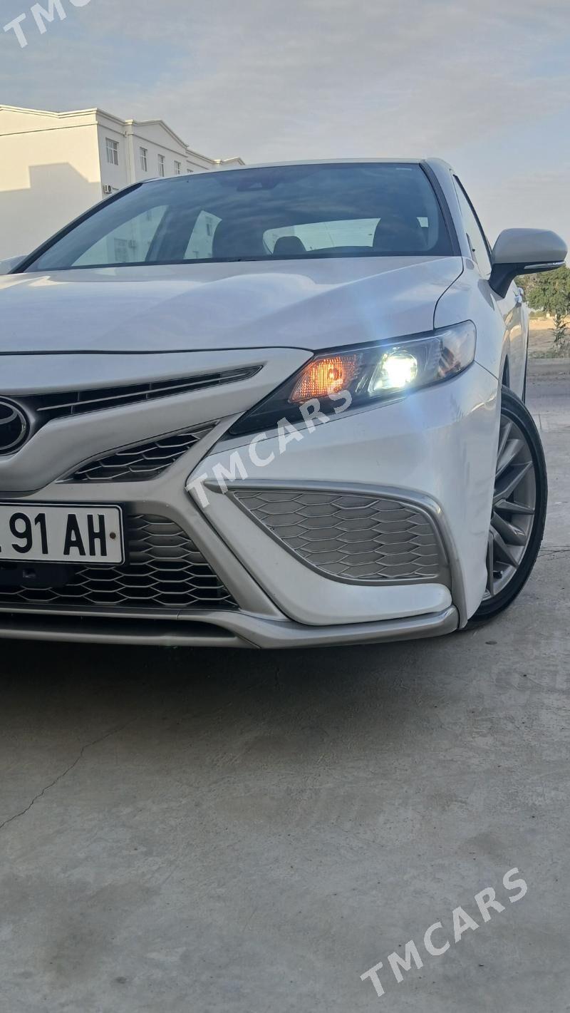 Toyota Camry 2022 - 320 000 TMT - Howdan "B" - img 3