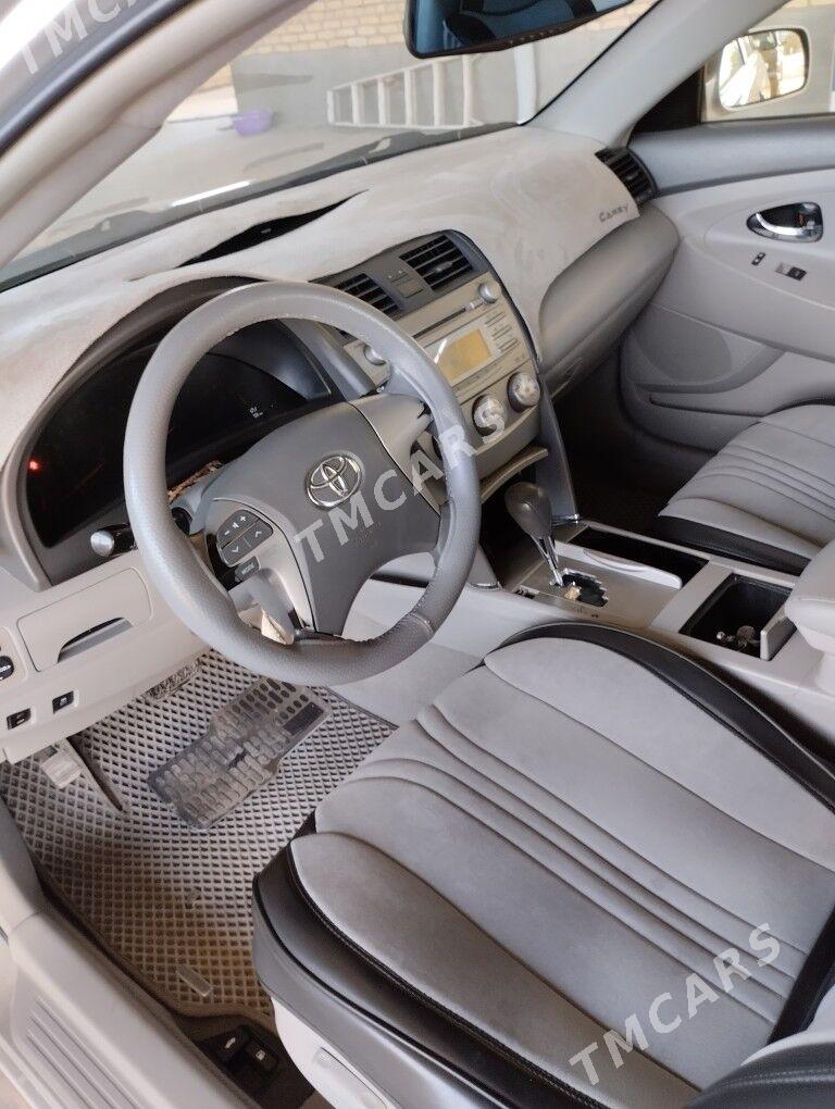 Toyota Camry 2010 - 204 000 TMT - Мары - img 3