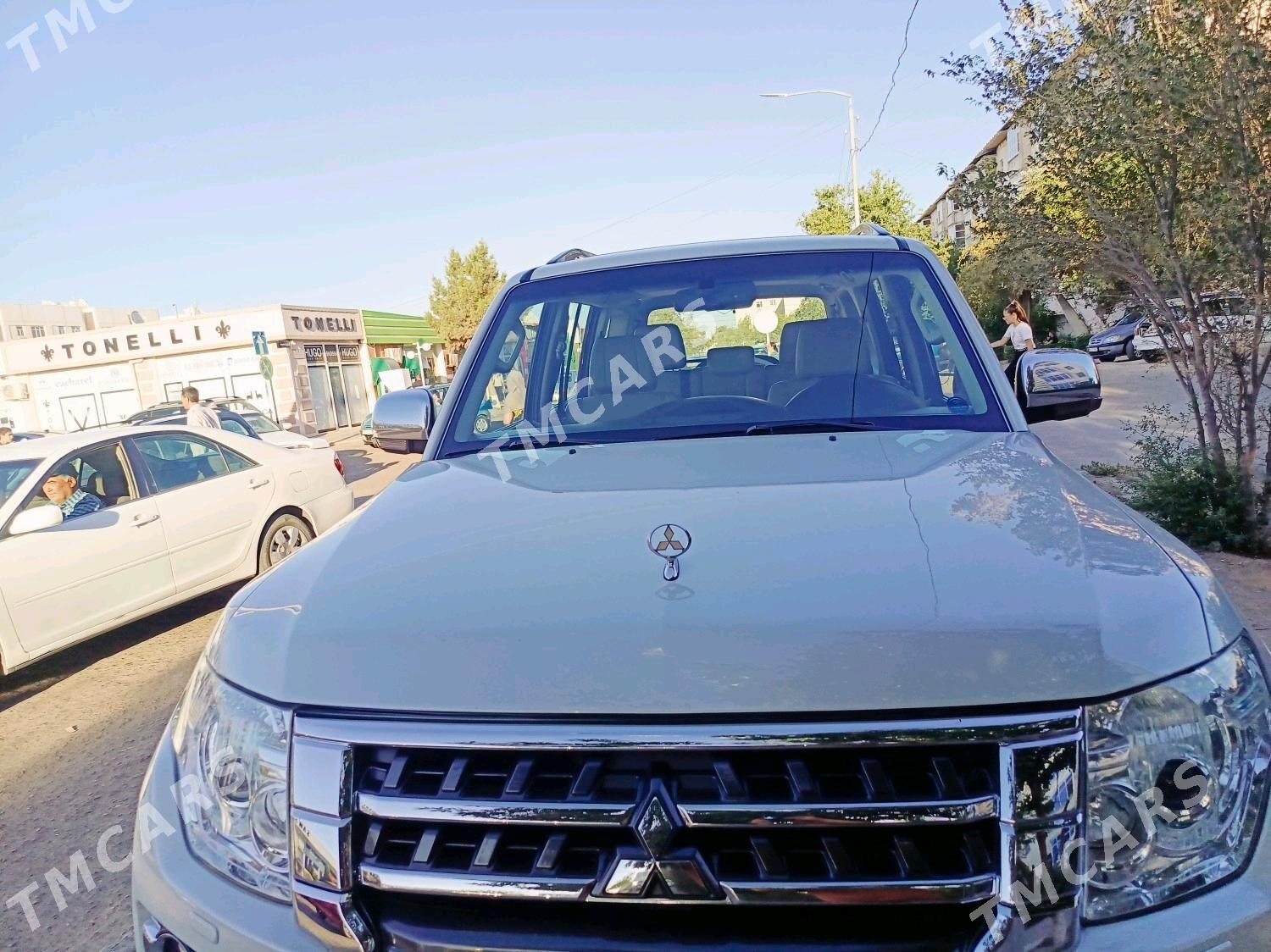Mitsubishi Pajero 2015 - 325 000 TMT - Дашогуз - img 2