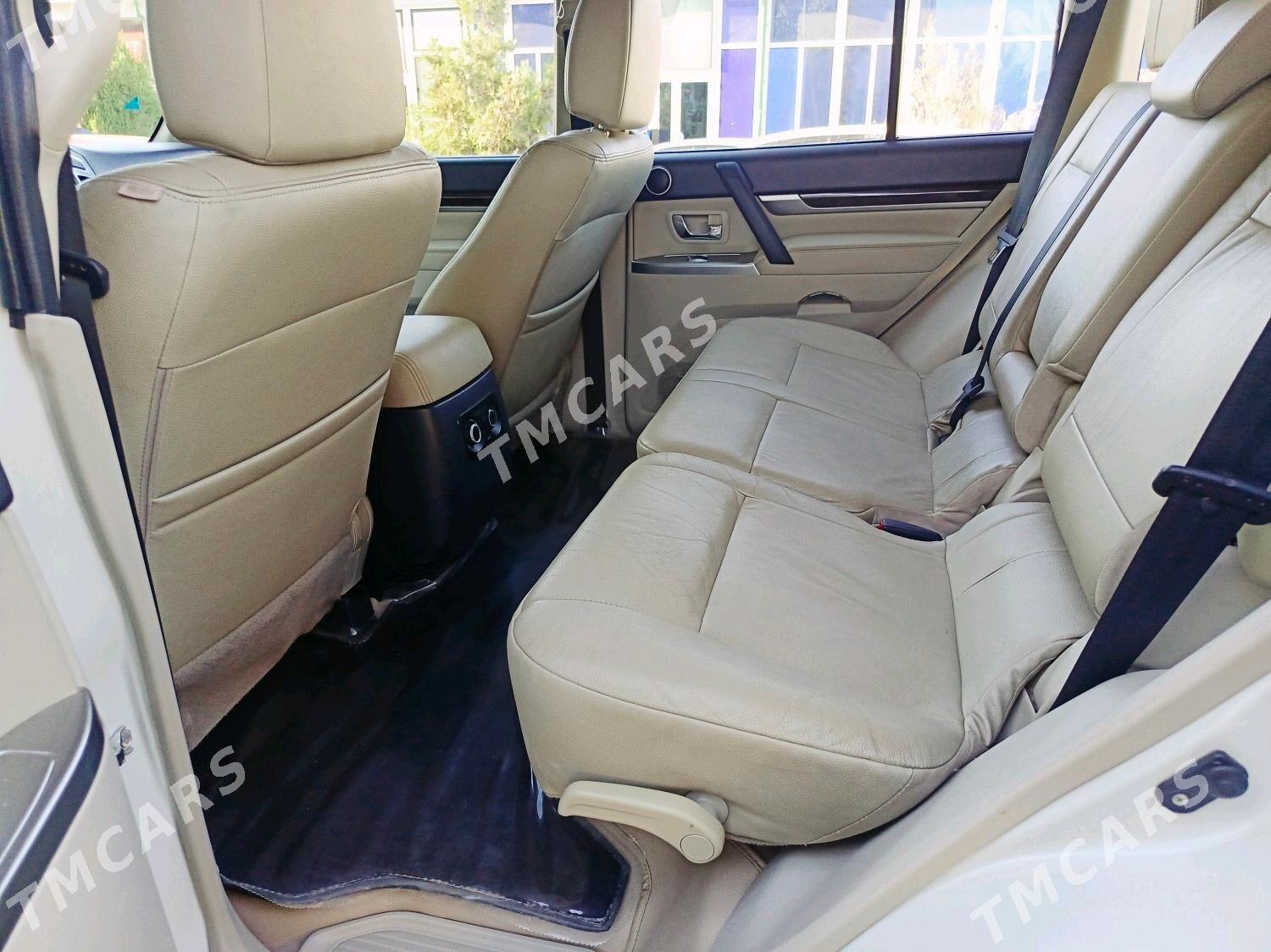 Mitsubishi Pajero 2015 - 325 000 TMT - Дашогуз - img 4