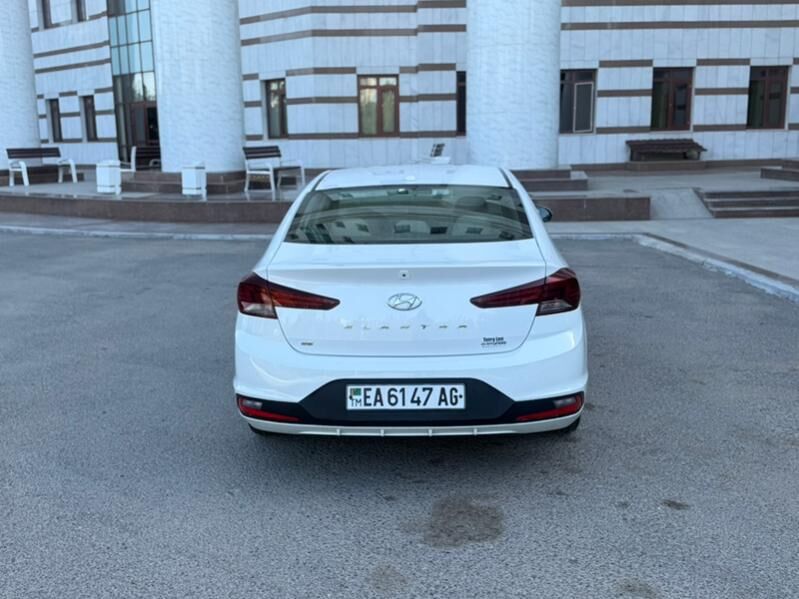 Hyundai Elantra 2019 - 195 000 TMT - Parahat 1 - img 3