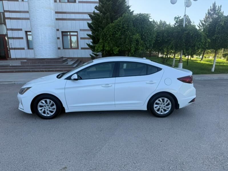 Hyundai Elantra 2019 - 195 000 TMT - Parahat 1 - img 6