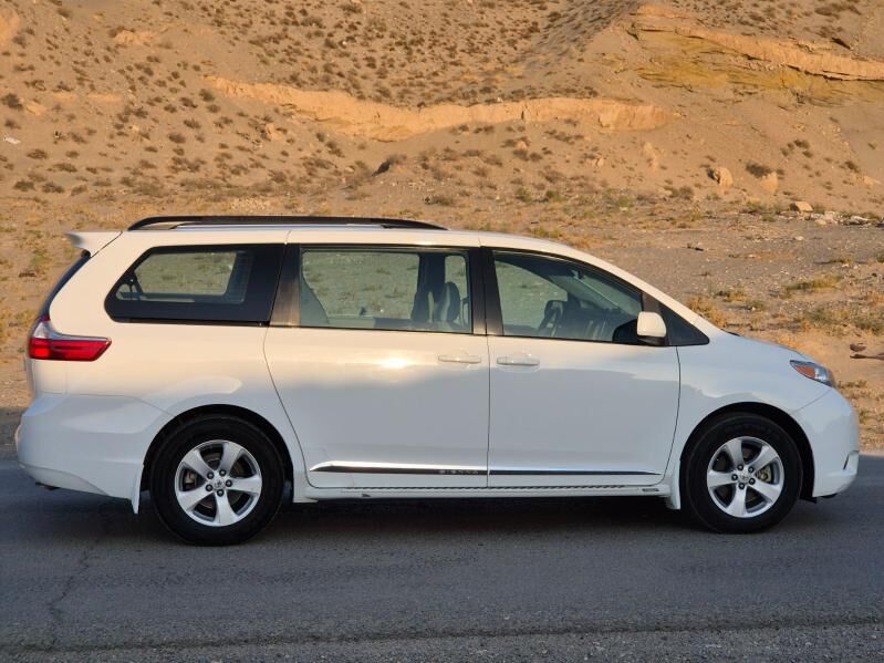 Toyota Sienna 2017 - 357 000 TMT - Gyzylarbat - img 6
