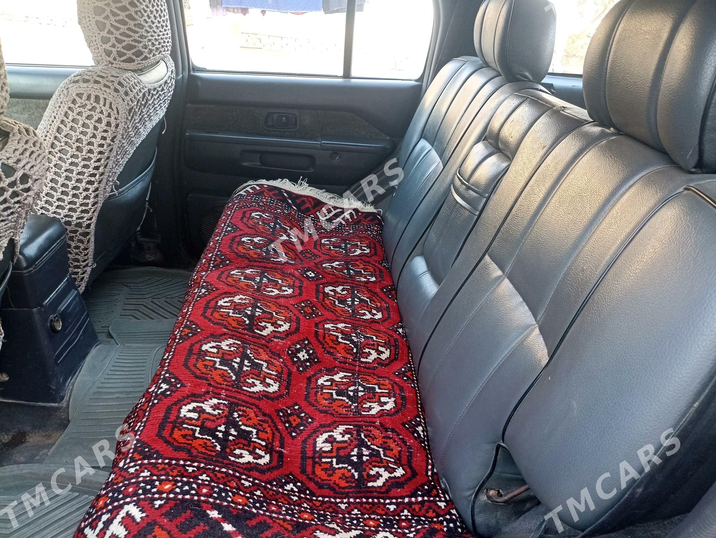 Nissan Pathfinder 1997 - 75 000 TMT - Gurbansoltan Eje - img 8