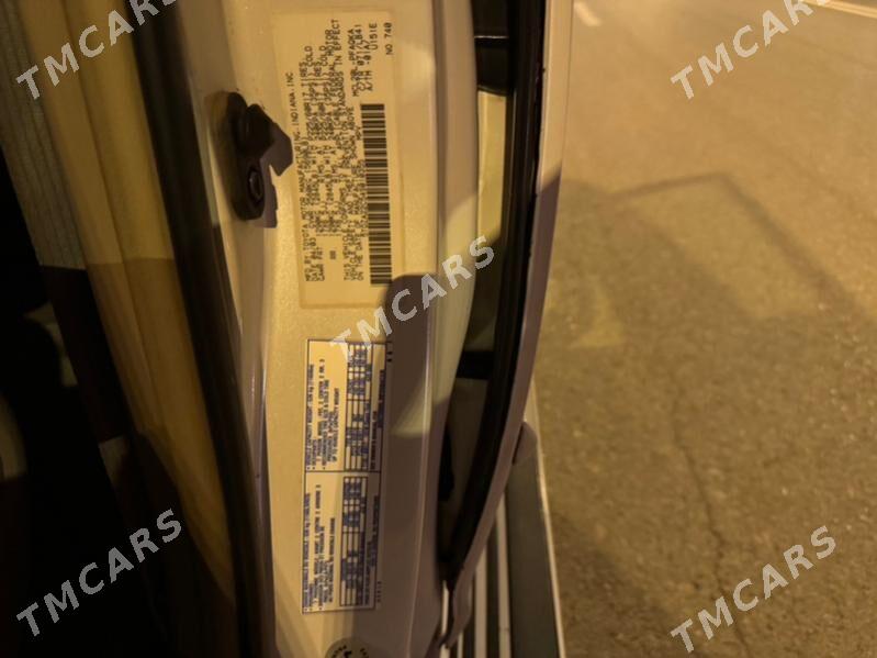 Toyota Sienna 2003 - 260 000 TMT - Хитровка - img 9