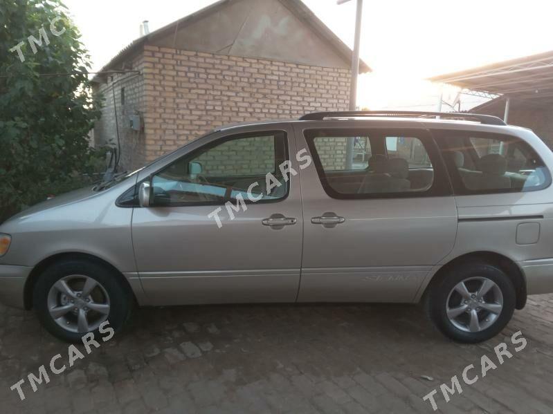 Toyota Sienna 2000 - 160 000 TMT - Murgap - img 3