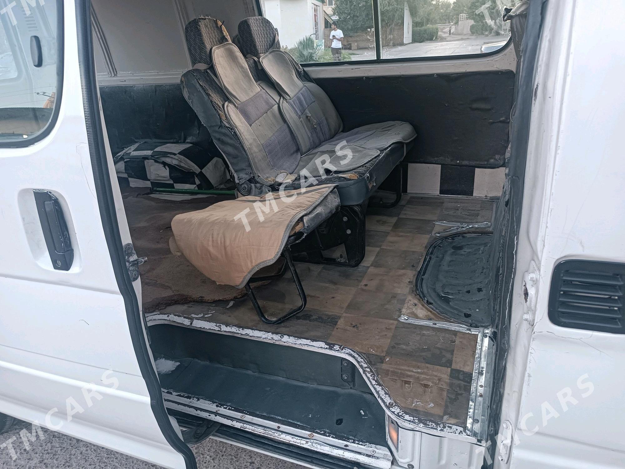 Toyota Hiace 2003 - 95 000 TMT - Туркменабат - img 2