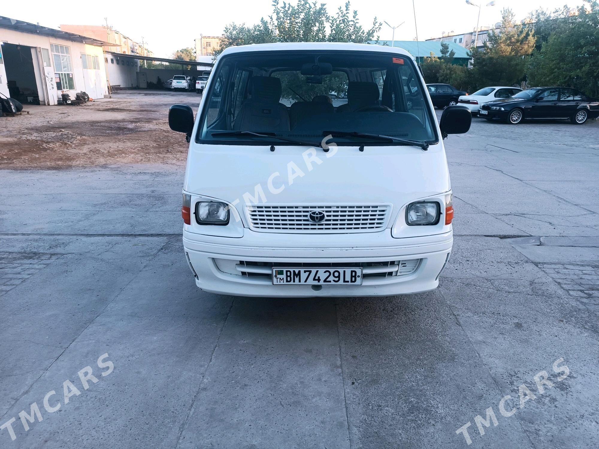 Toyota Hiace 2003 - 95 000 TMT - Туркменабат - img 9