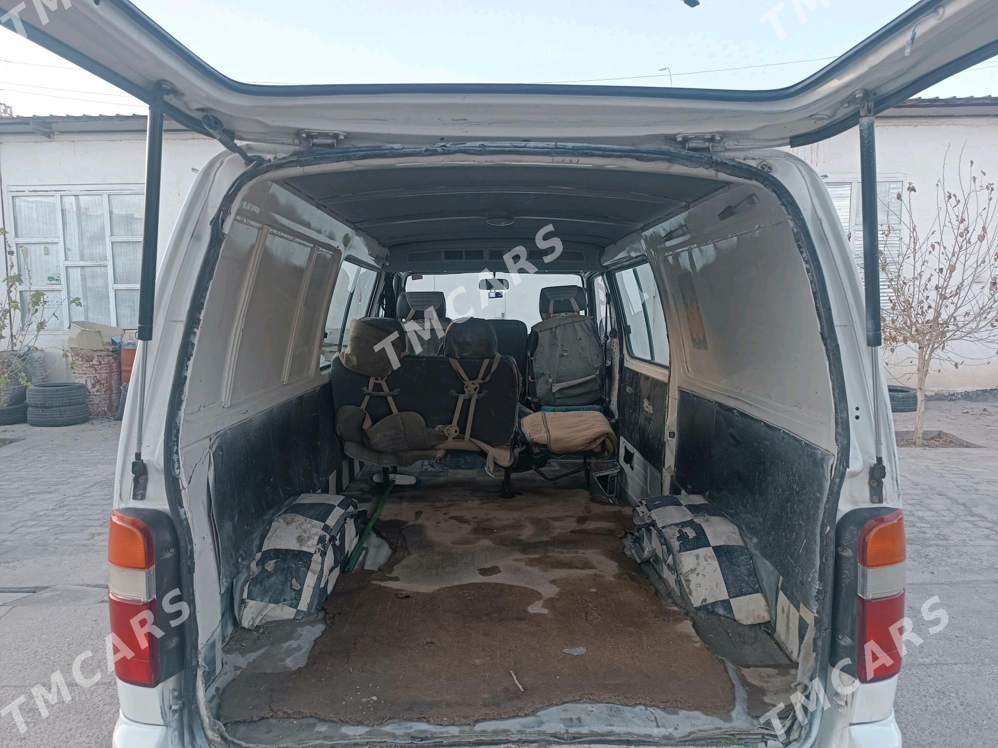 Toyota Hiace 2003 - 95 000 TMT - Туркменабат - img 5