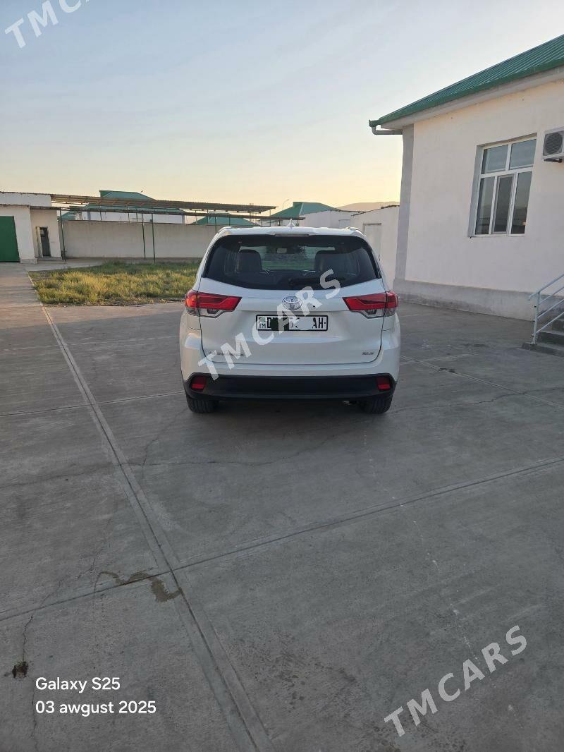 Toyota Highlander 2017 - 452 000 TMT - Гёкдепе - img 4
