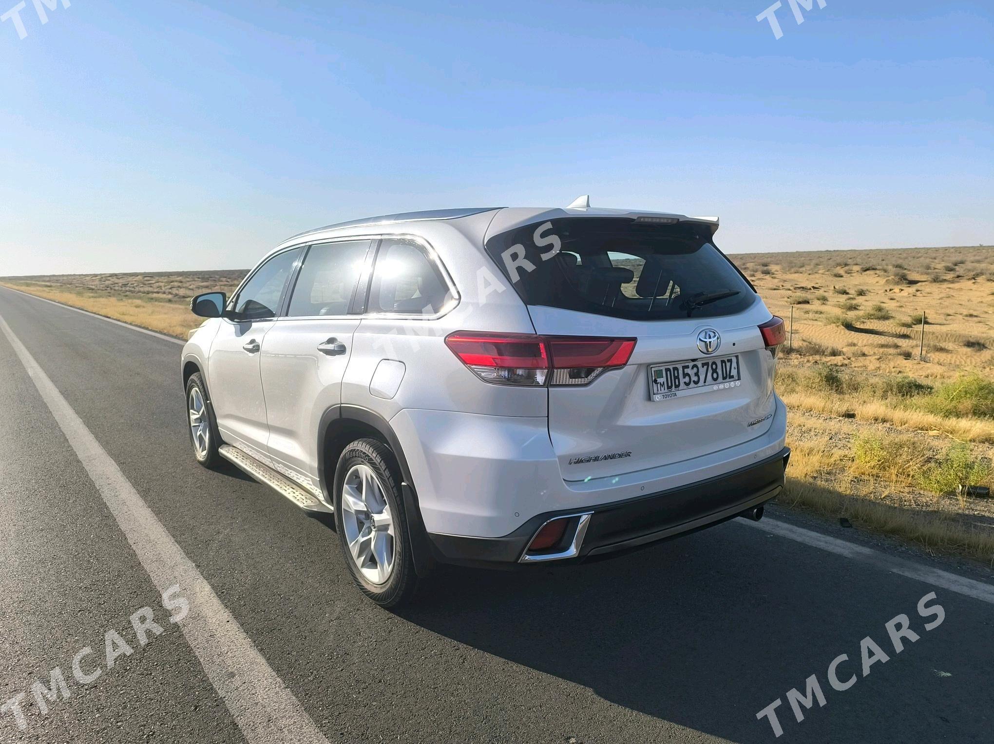 Toyota Highlander 2017 - 410 000 TMT - Чоганлы - img 7