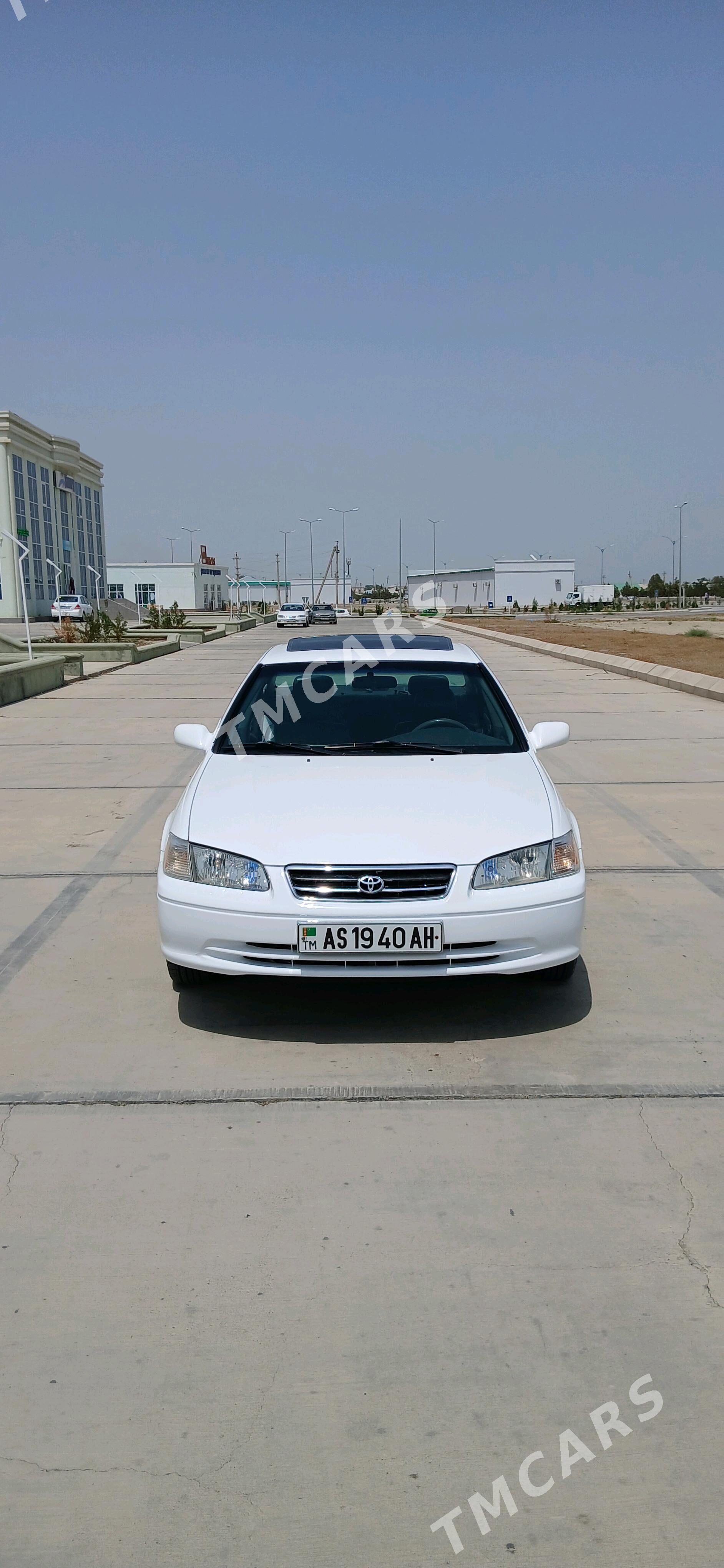 Toyota Camry 2000 - 155 000 TMT - Бахарден - img 2