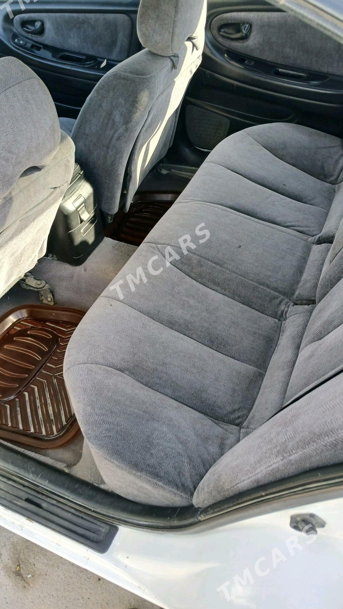 Nissan Maxima 2000 - 40 000 TMT - Кака - img 2