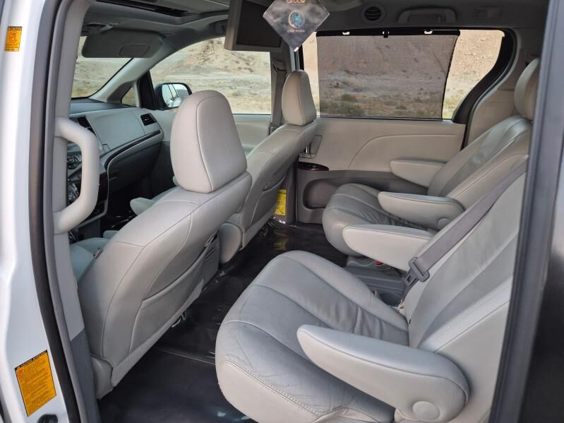 Toyota Sienna 2011 - 319 000 TMT - Гызыларбат - img 3