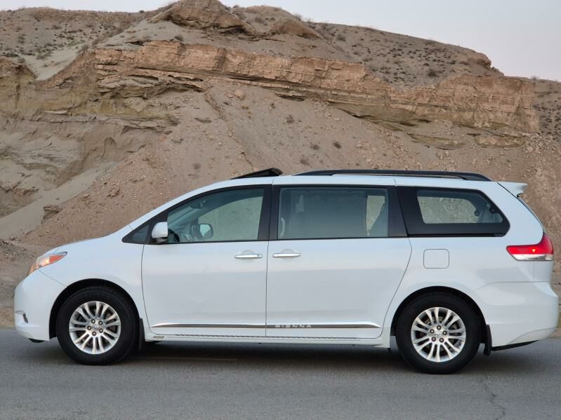 Toyota Sienna 2011 - 319 000 TMT - Гызыларбат - img 6